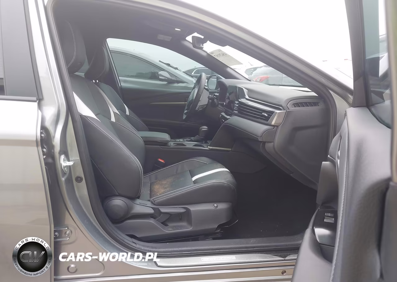 2026 Toyota Camry Se VIN:4T1DAACK2TU285777 - 5