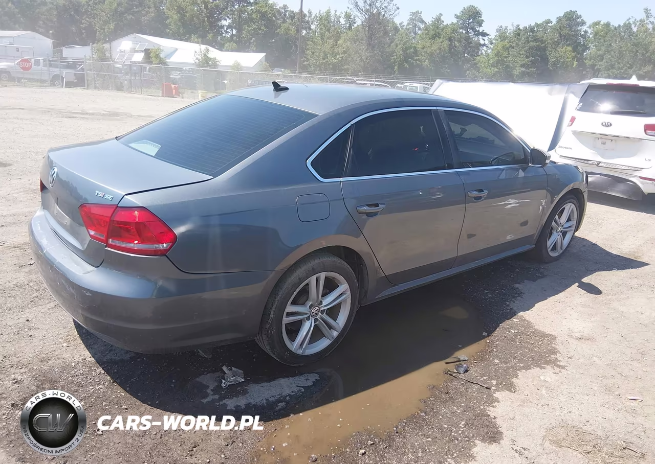 2014 Volkswagen Passat 1.8T Se VIN:1VWBS7A3XEC085596 - 4