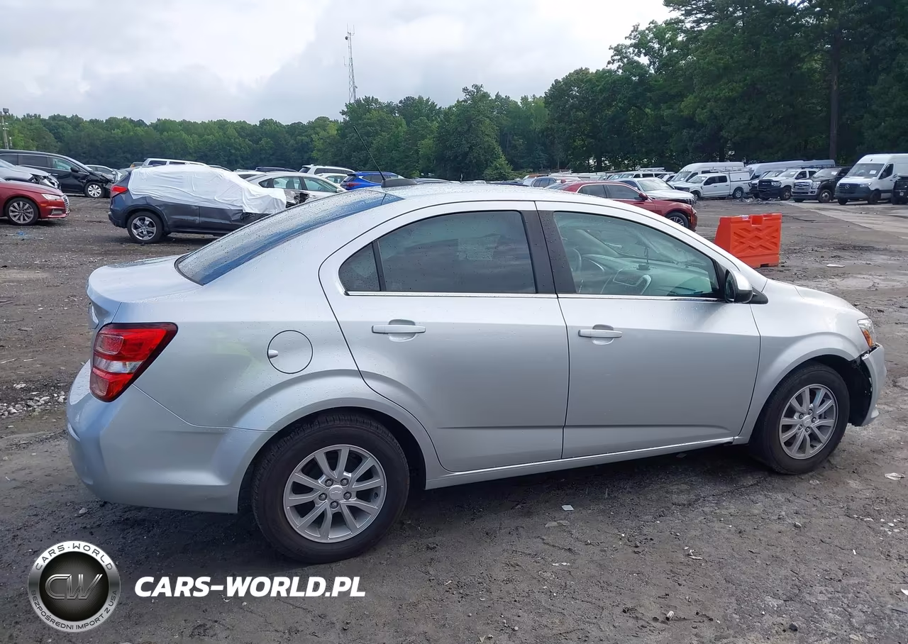 2020 Chevrolet Sonic Fwd Lt VIN:1G1JD5SB9L4121992 - 14