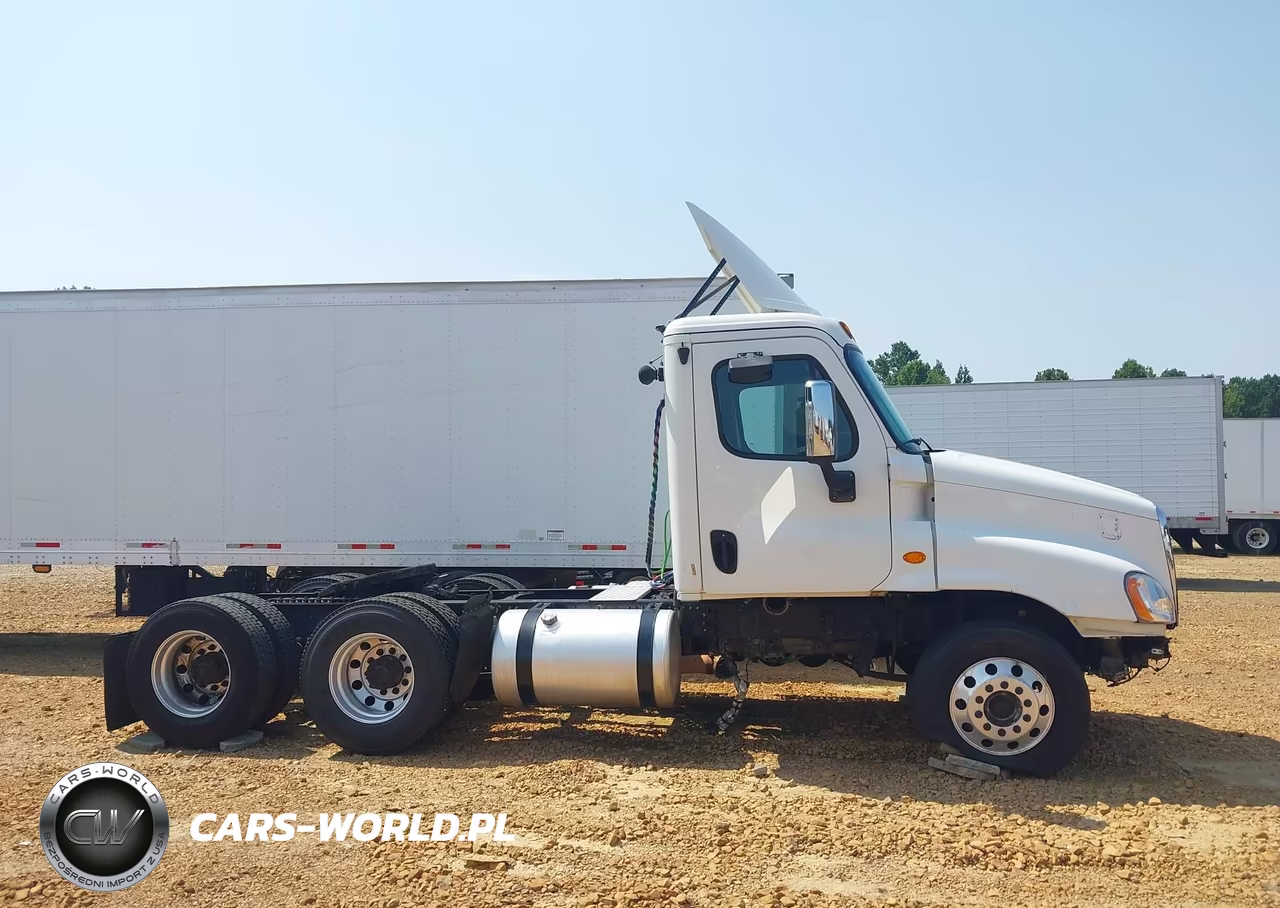 2016 Freightliner Cascadia 125 VIN:3AKJGED56GSHT8851 - 13
