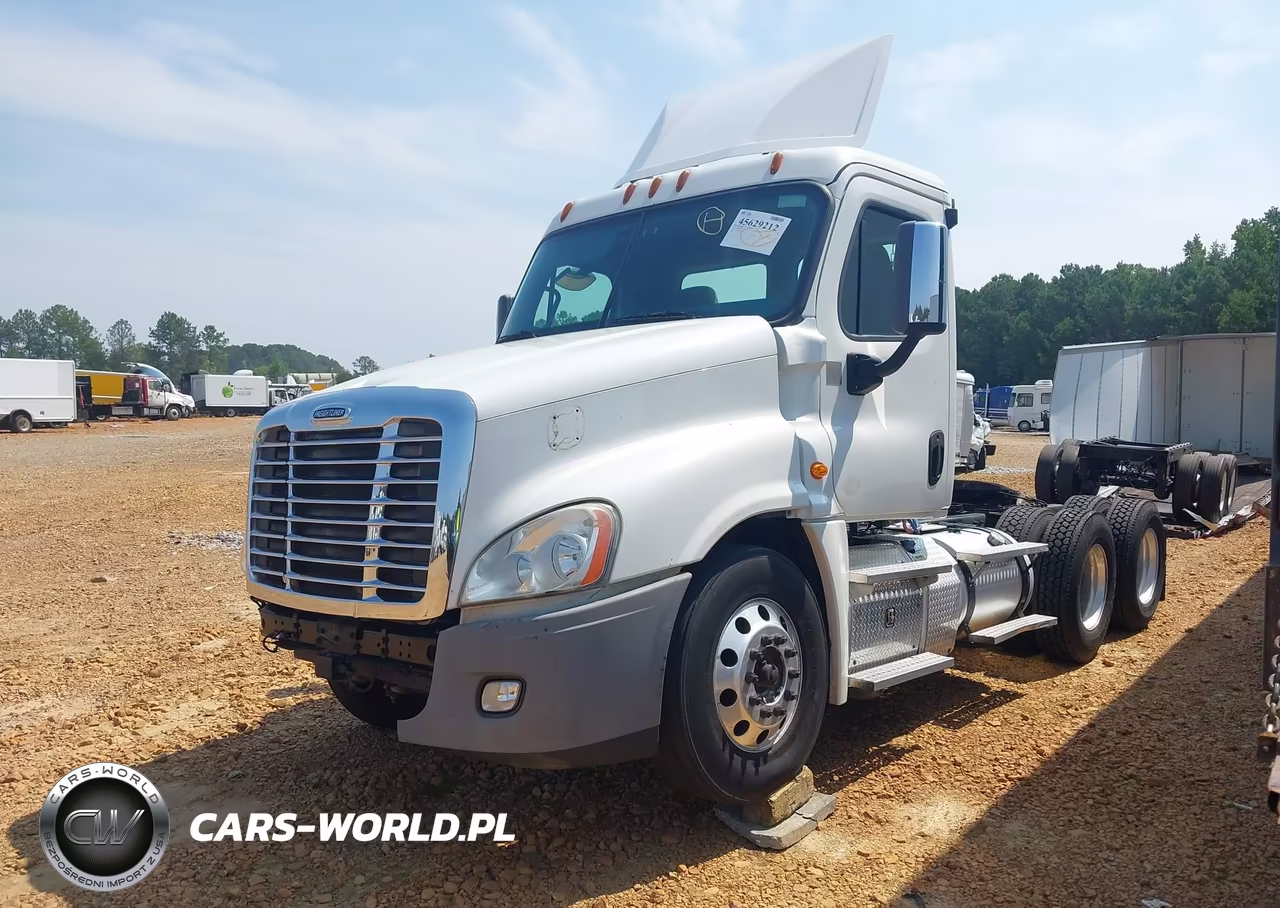 2016 Freightliner Cascadia 125 VIN:3AKJGED56GSHT8851 - 14