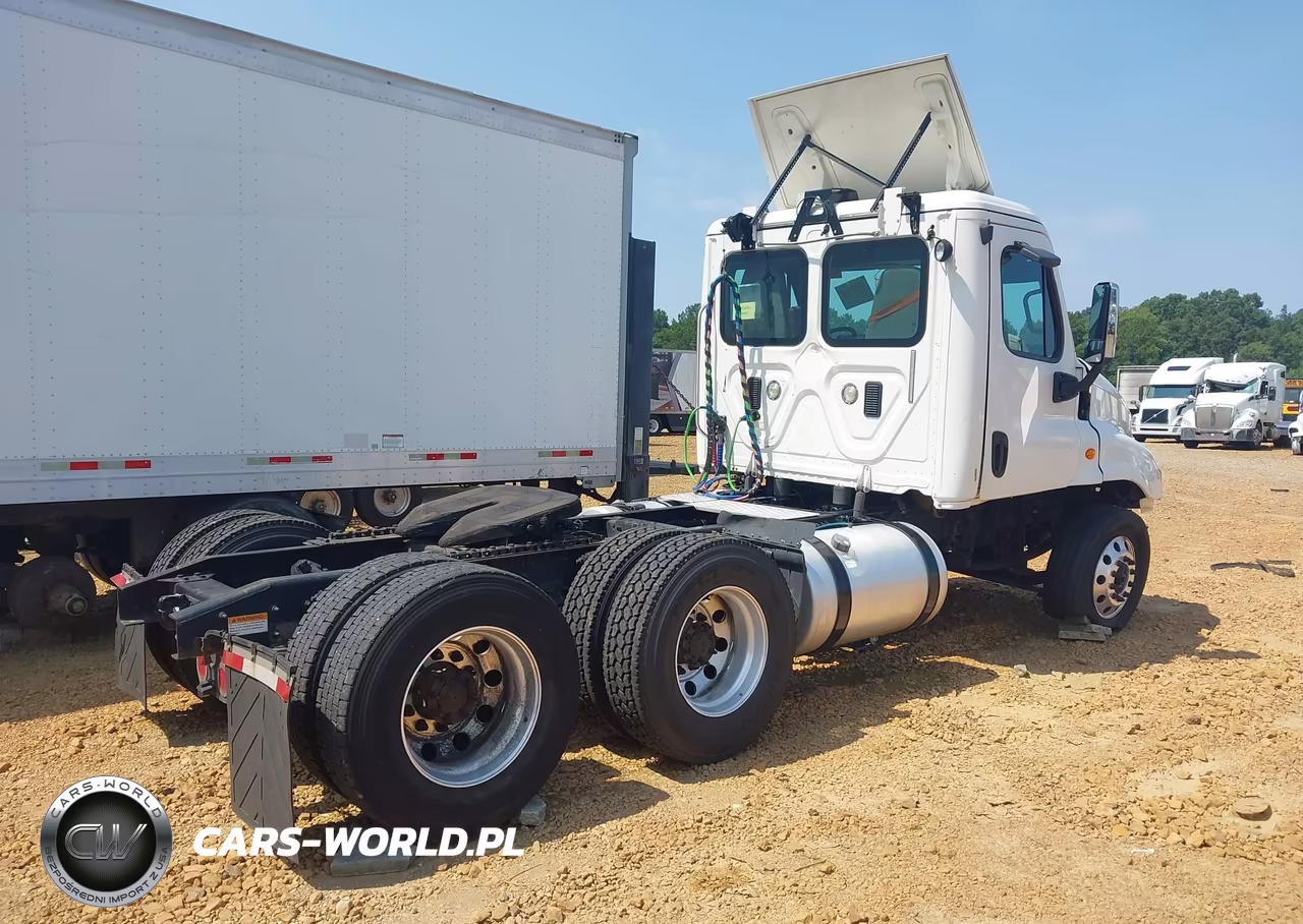 2016 Freightliner Cascadia 125 VIN:3AKJGED56GSHT8851 - 4