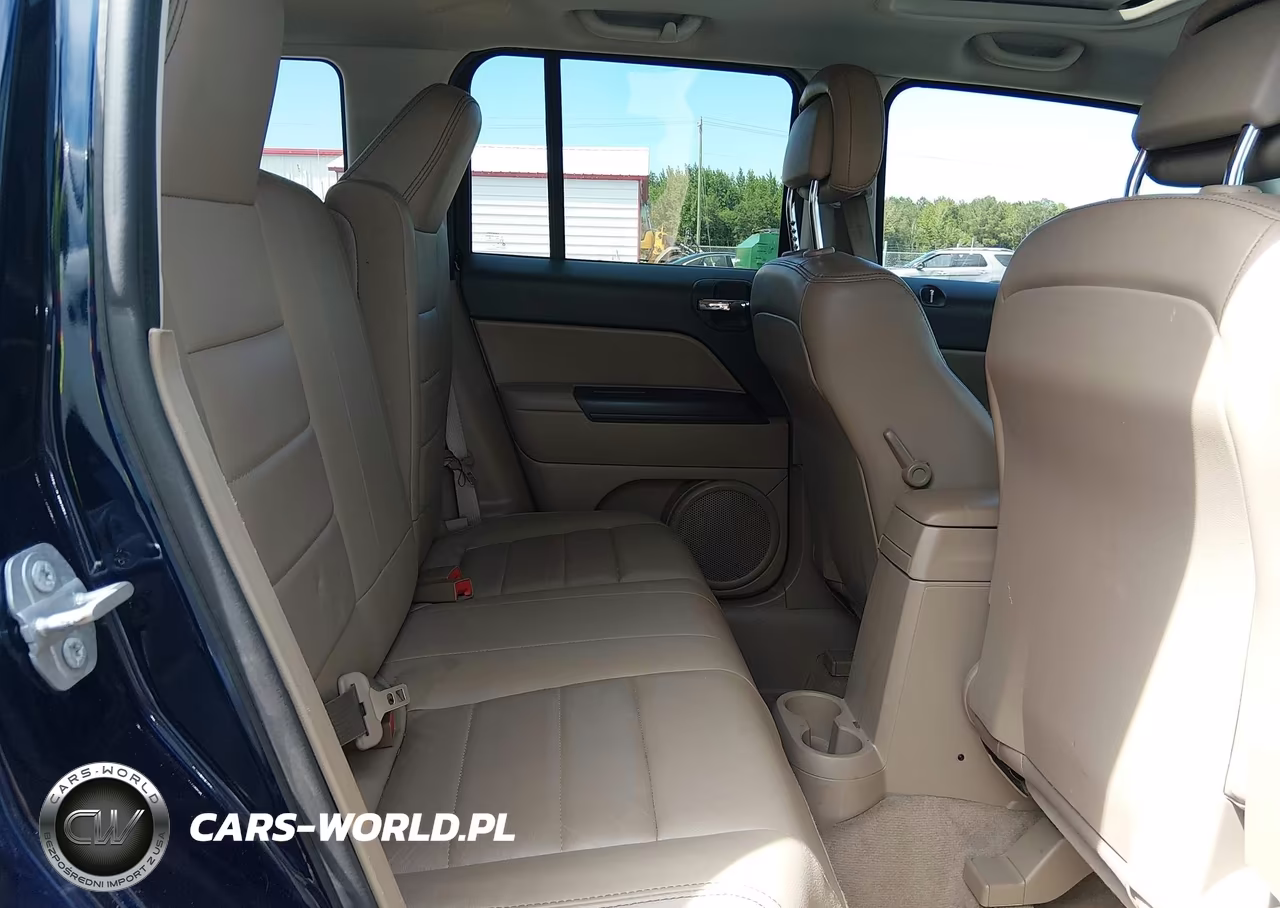 2016 Jeep Patriot High Altitude Edition VIN:1C4NJPFAXGD655944 - 8