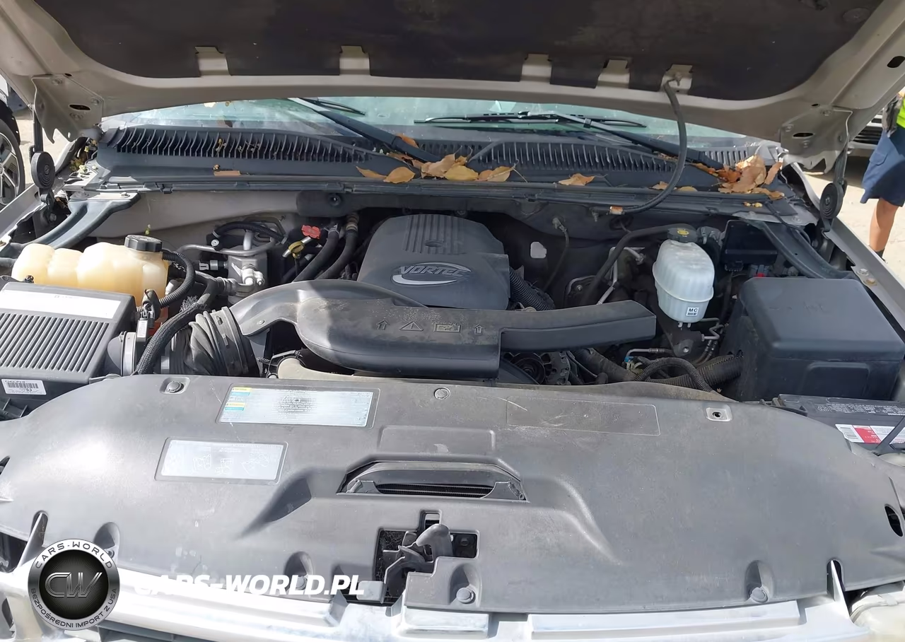 2004 Chevrolet Tahoe Ls VIN:1GNEC13T34R197778 - 10