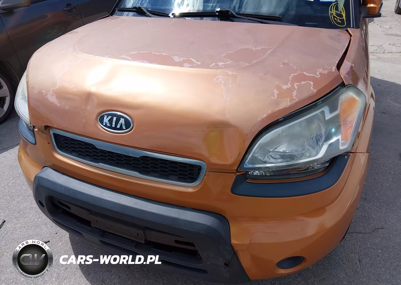 2011 Kia Soul + VIN:KNDJT2A2XB7299160 - 6