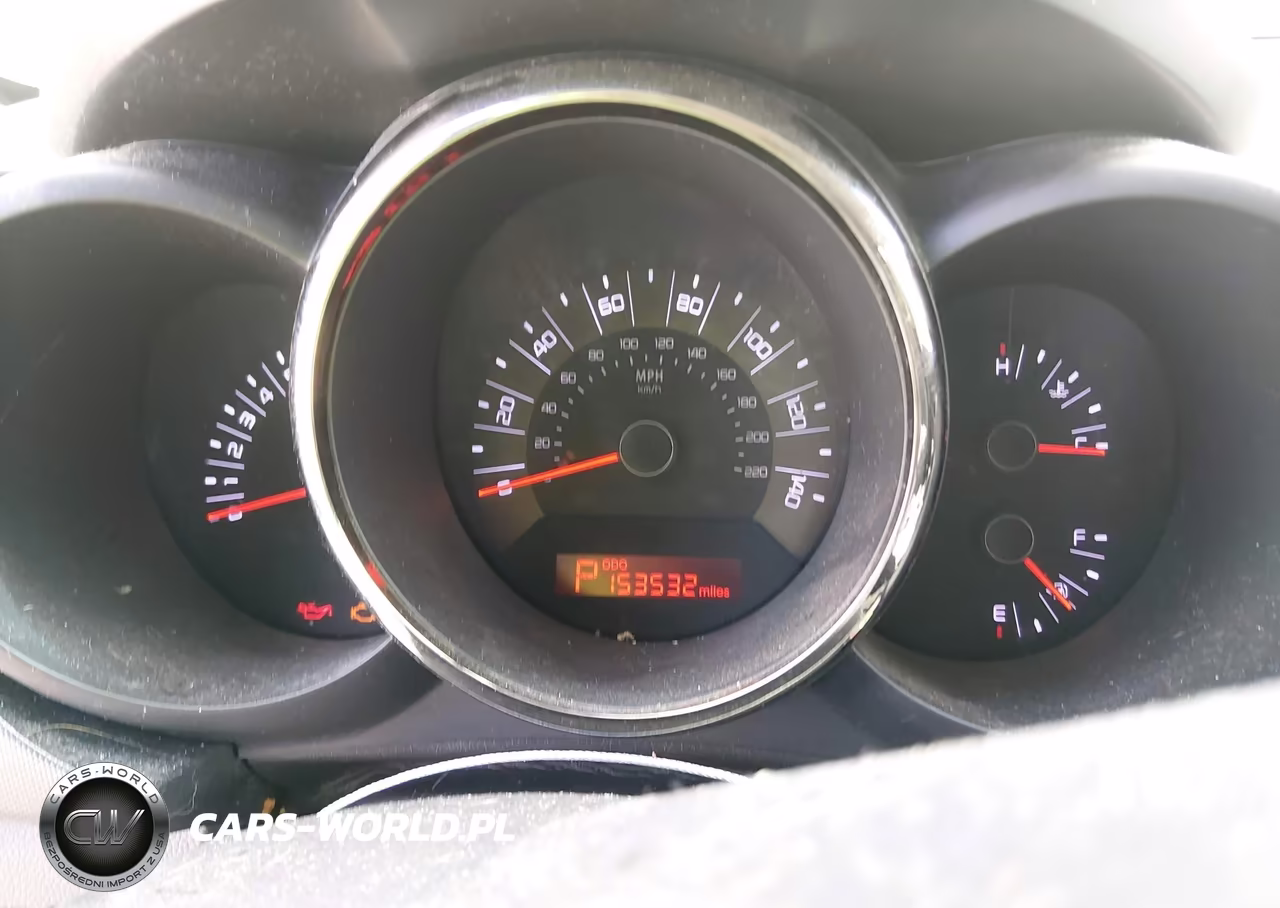 2011 Kia Soul + VIN:KNDJT2A2XB7299160 - 7