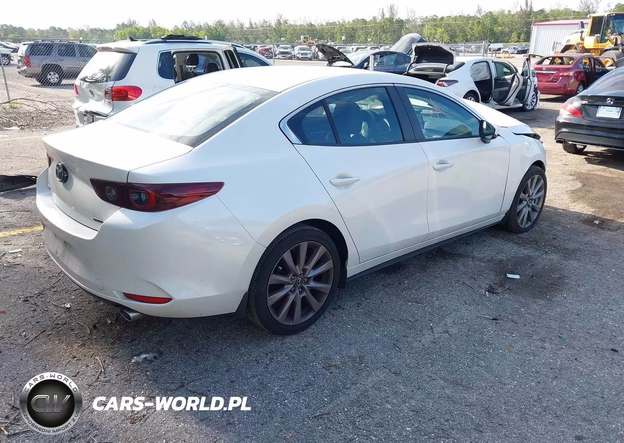 2023 Mazda Mazda3 2.5 S Preferred VIN:3MZBPACM1PM379846 - 4
