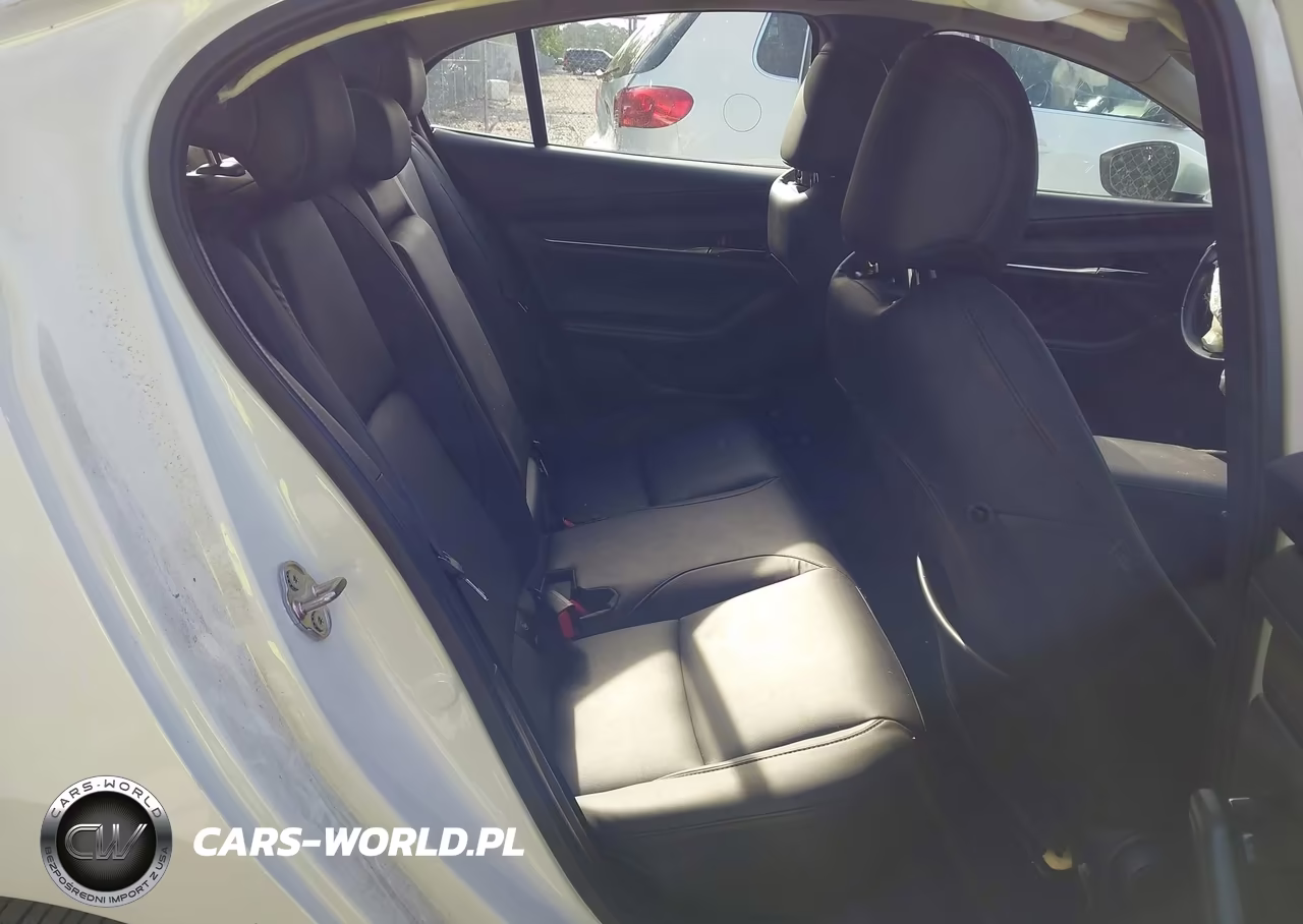 2023 Mazda Mazda3 2.5 S Preferred VIN:3MZBPACM1PM379846 - 8