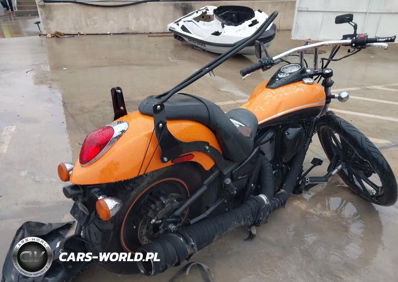 2021 Kawasaki Vn900 C VIN:JKAVN2C12MA076109 - 4