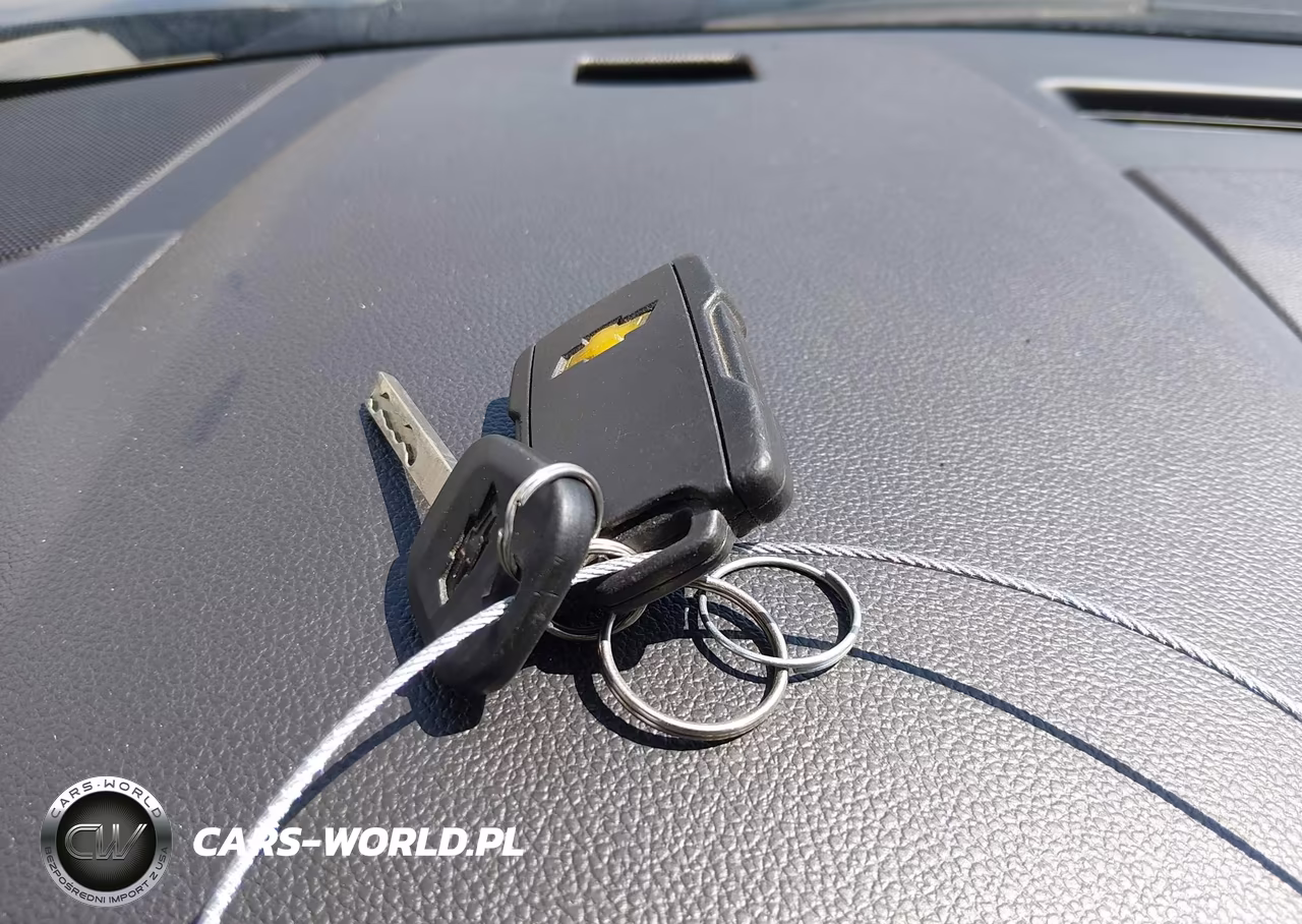 2018 Chevrolet Suburban Lt VIN:1GNSCHKC1JR308160 - 11