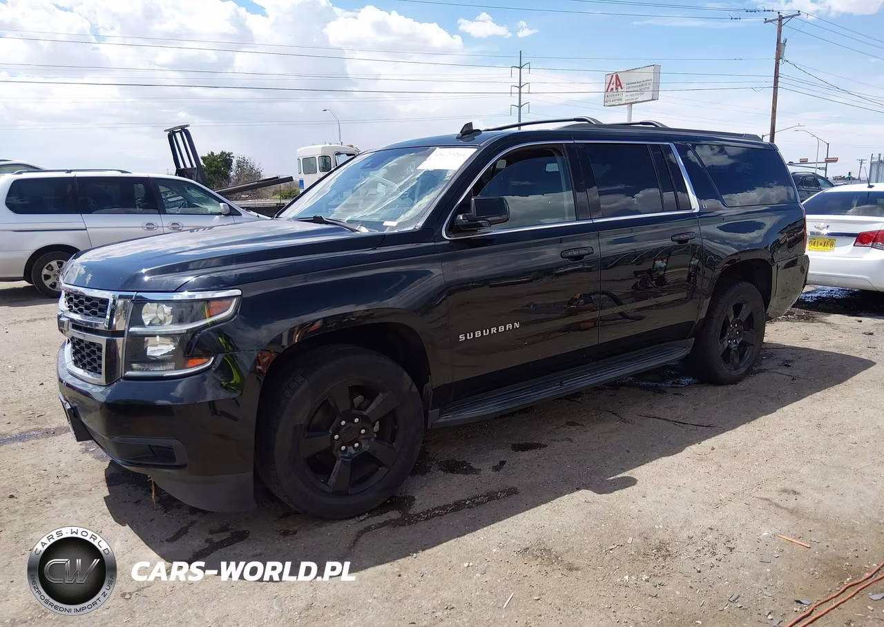 2018 Chevrolet Suburban Lt VIN:1GNSCHKC1JR308160 - 2