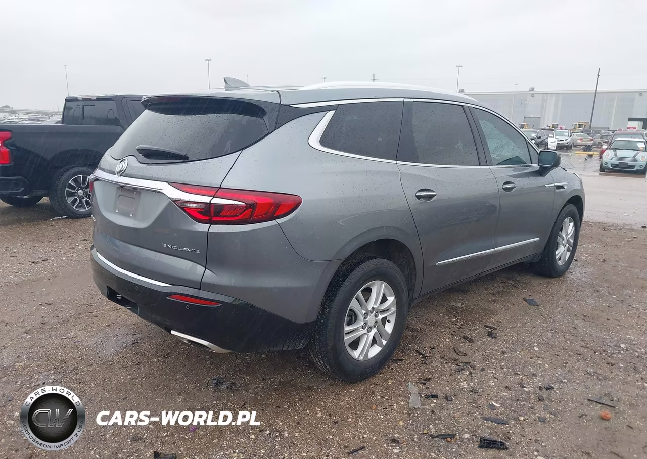 2018 Buick Enclave Essence VIN:5GAERBKW7JJ268985 - 4