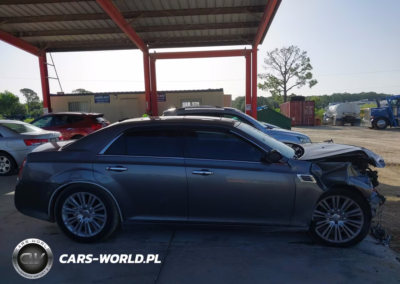 2011 Chrysler 300 Limited VIN:2C3CA5CG7BH560763 - 13