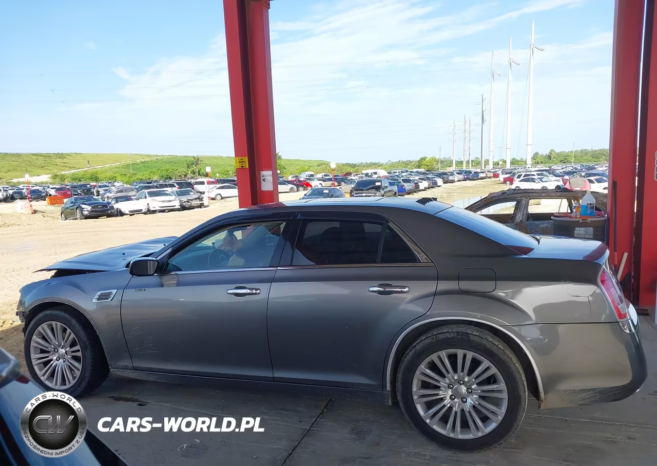 2011 Chrysler 300 Limited VIN:2C3CA5CG7BH560763 - 14