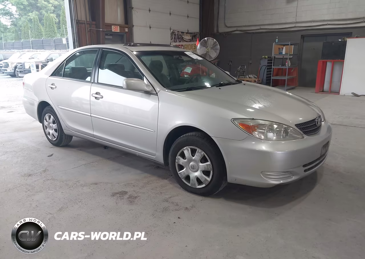 2004 Toyota Camry Le