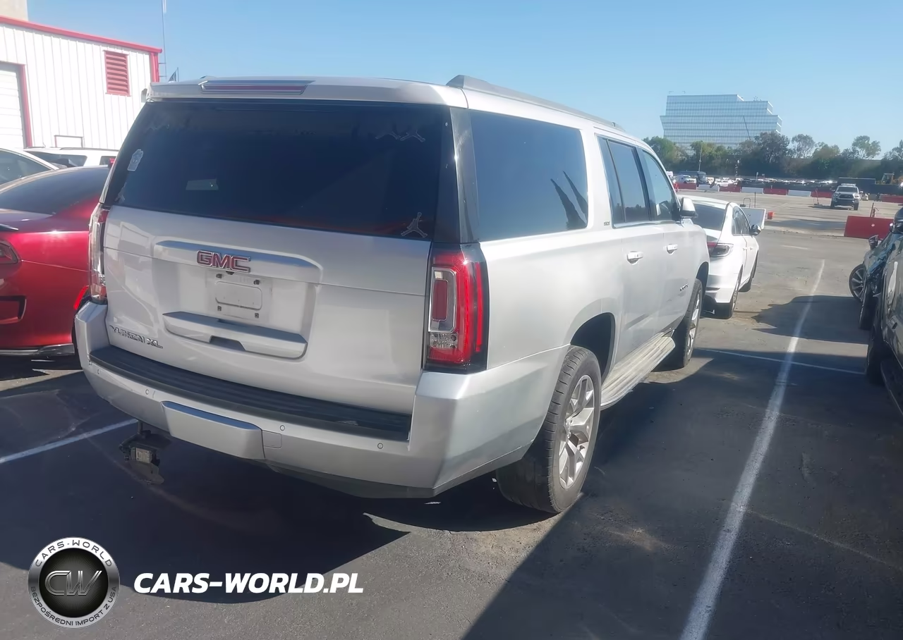 2015 GMC Yukon Xl 1500 Slt VIN:1GKS2HKC3FR745665 - 4