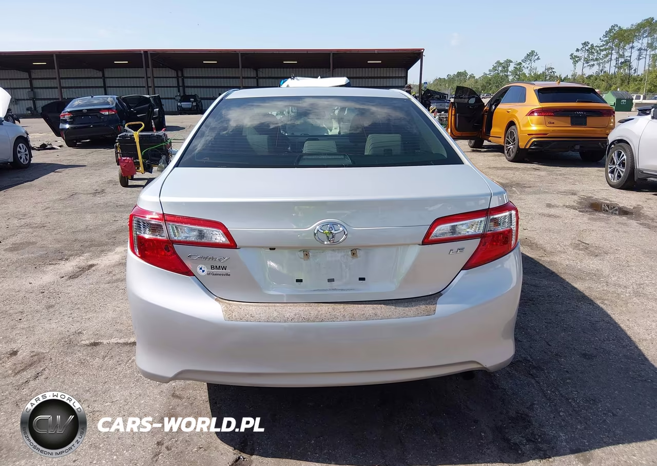 2014 Toyota Camry Le VIN:4T1BF1FK3EU385037 - 16
