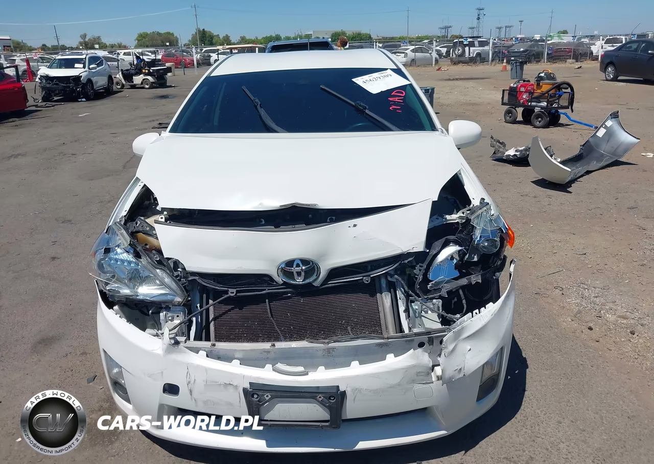 2011 Toyota Prius Three VIN:JTDKN3DU4B0275804 - 12