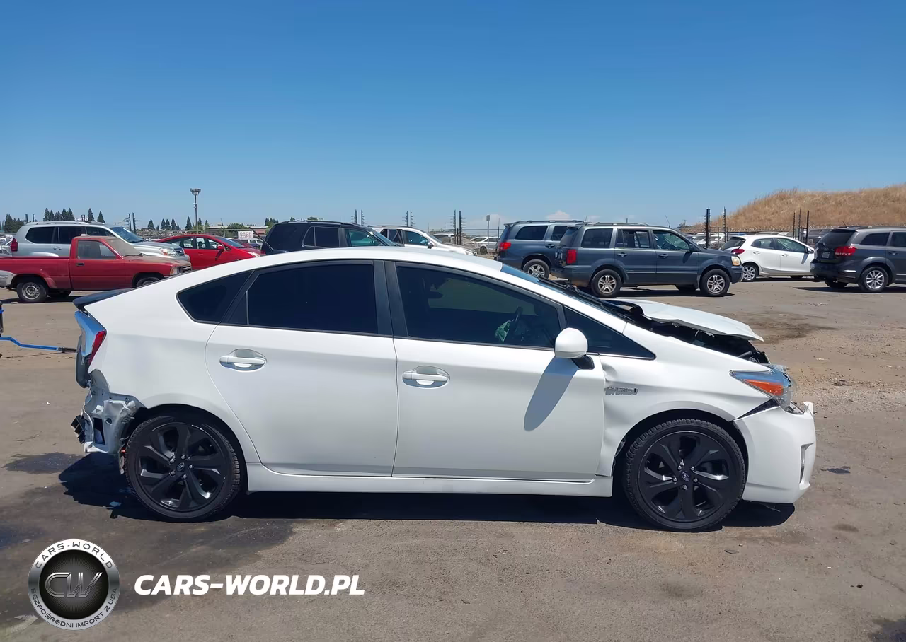 2011 Toyota Prius Three VIN:JTDKN3DU4B0275804 - 13