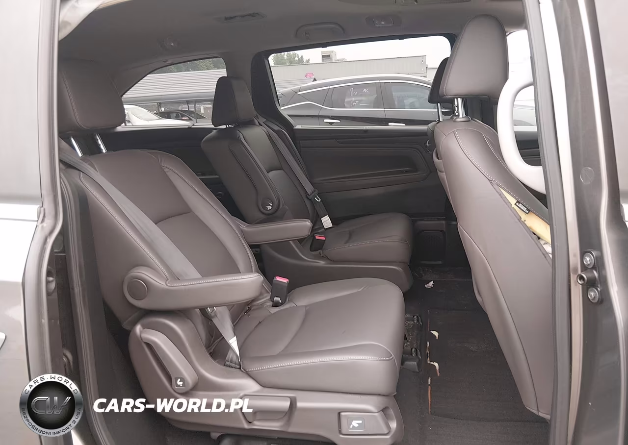 2021 Honda Odyssey Touring VIN:5FNRL6H83MB038826 - 8