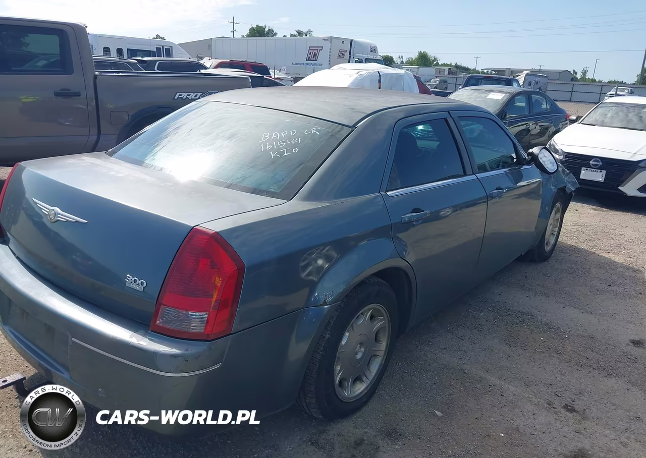 2005 Chrysler 300 Touring VIN:2C3JA53G35H625989 - 4