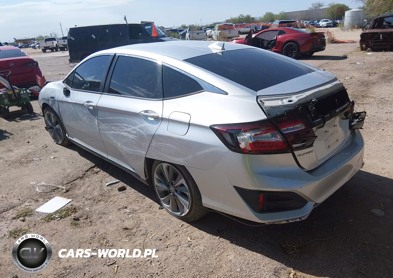 2018 Honda Clarity Plug-In Hybrid Touring VIN:JHMZC5F38JC005507 - 3