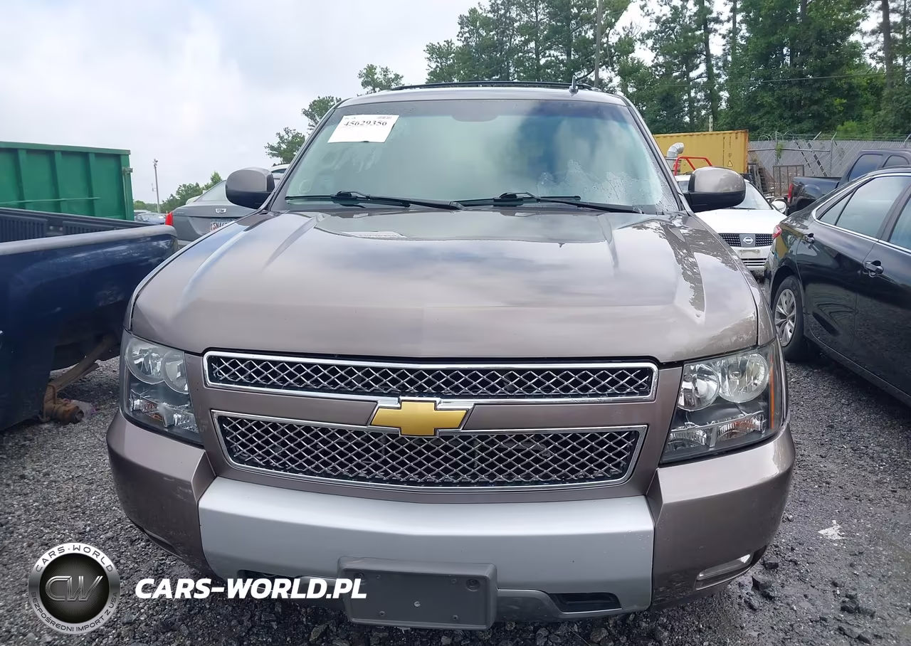 2013 Chevrolet Tahoe Lt VIN:1GNSCBE03DR325738 - 12
