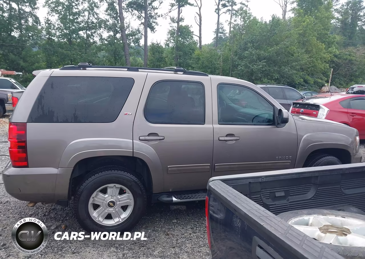 2013 Chevrolet Tahoe Lt VIN:1GNSCBE03DR325738 - 13