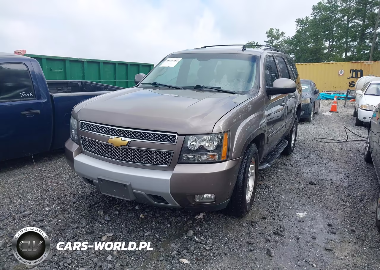2013 Chevrolet Tahoe Lt VIN:1GNSCBE03DR325738 - 2