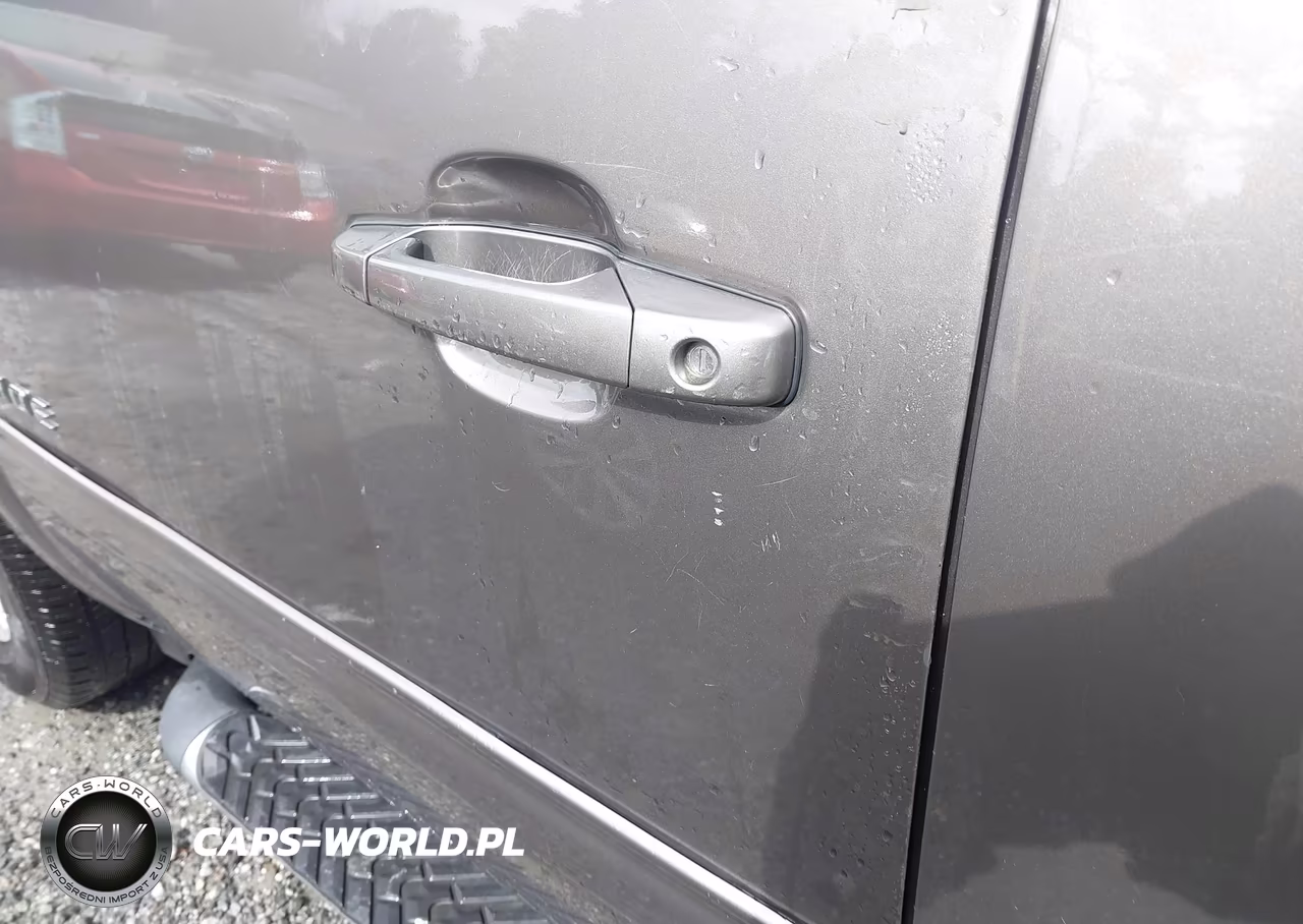 2013 Chevrolet Tahoe Lt VIN:1GNSCBE03DR325738 - 21