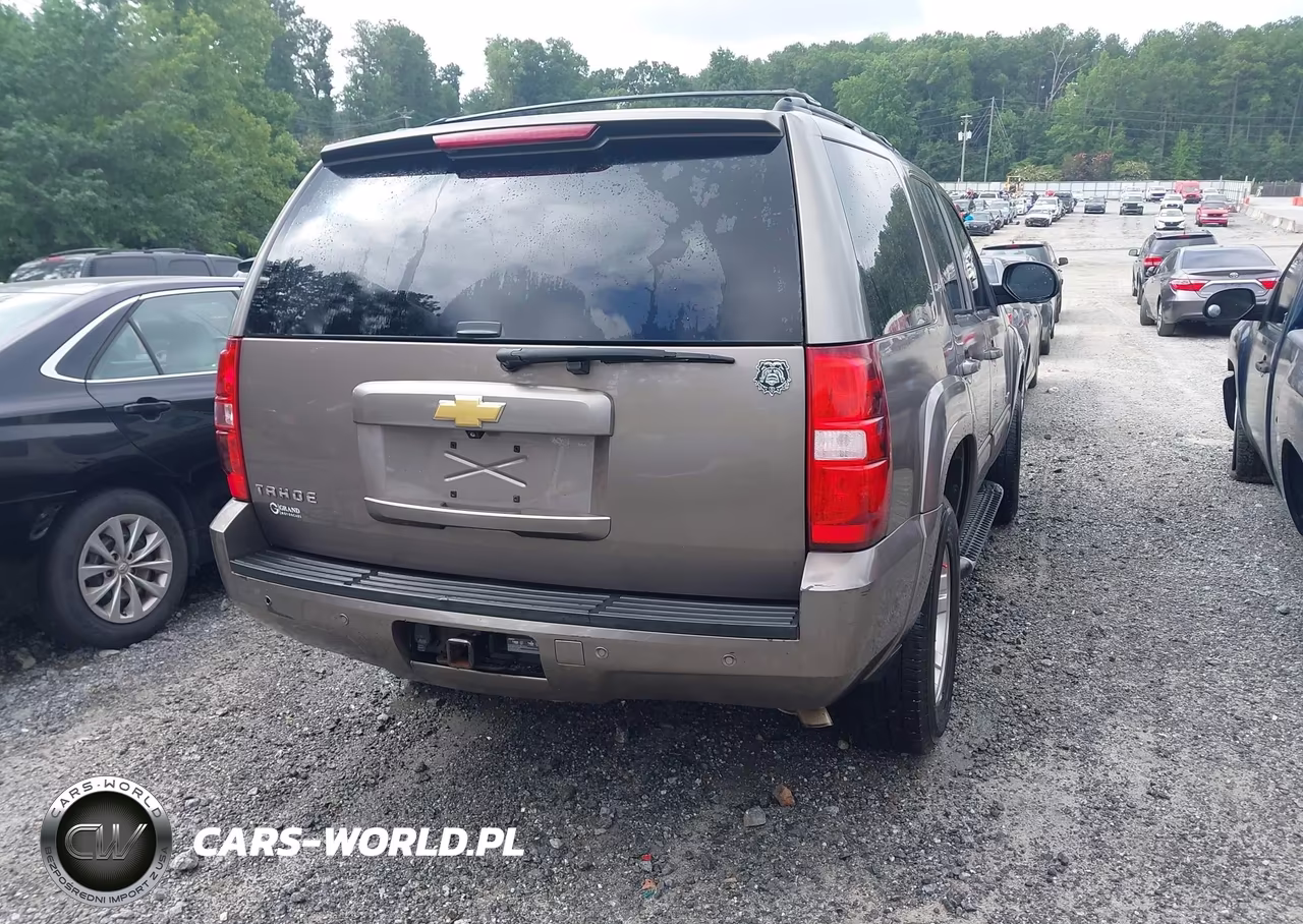 2013 Chevrolet Tahoe Lt VIN:1GNSCBE03DR325738 - 4