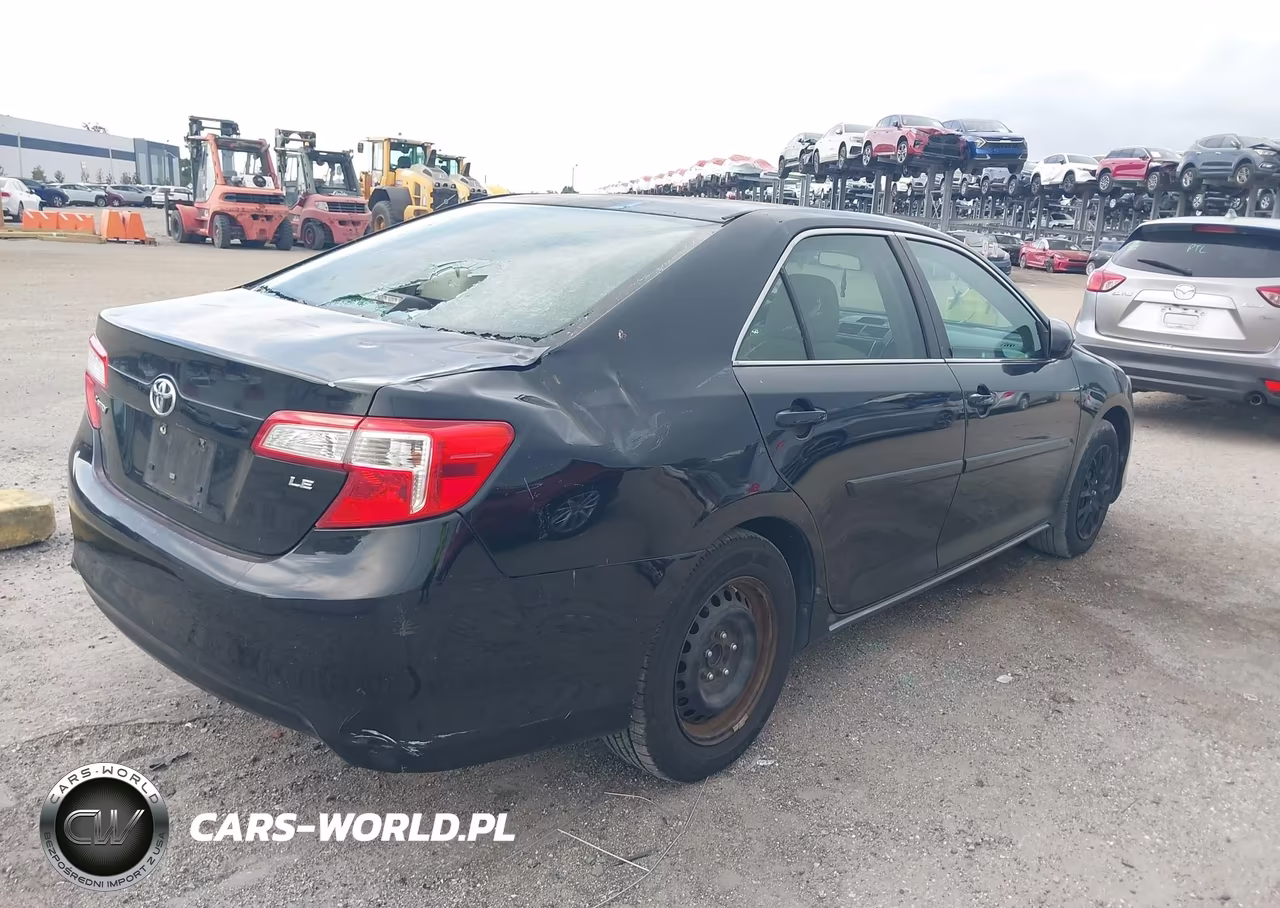 2014 Toyota Camry Le VIN:4T1BF1FKXEU432046 - 4