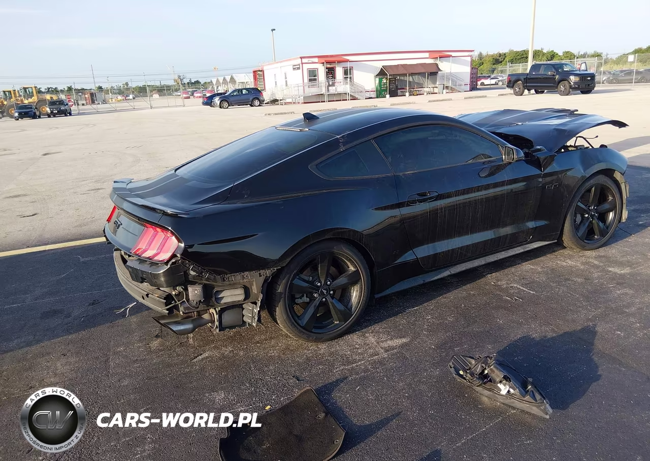 2021 Ford Mustang Gt Premium Fastback VIN:1FA6P8CF8M5127355 - 4