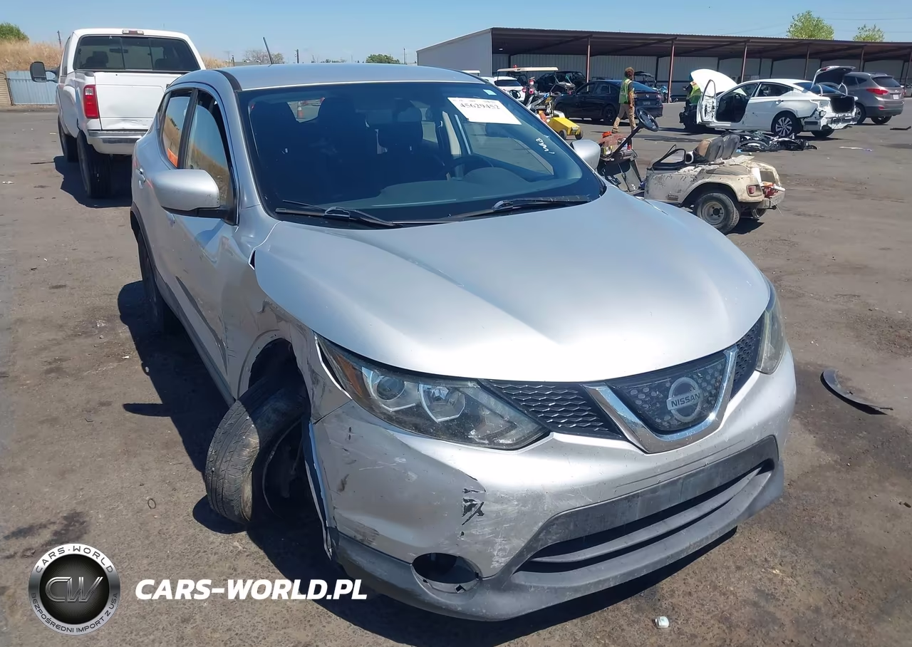 2018 Nissan Rogue Sport S – zdjęcie 1 z 16