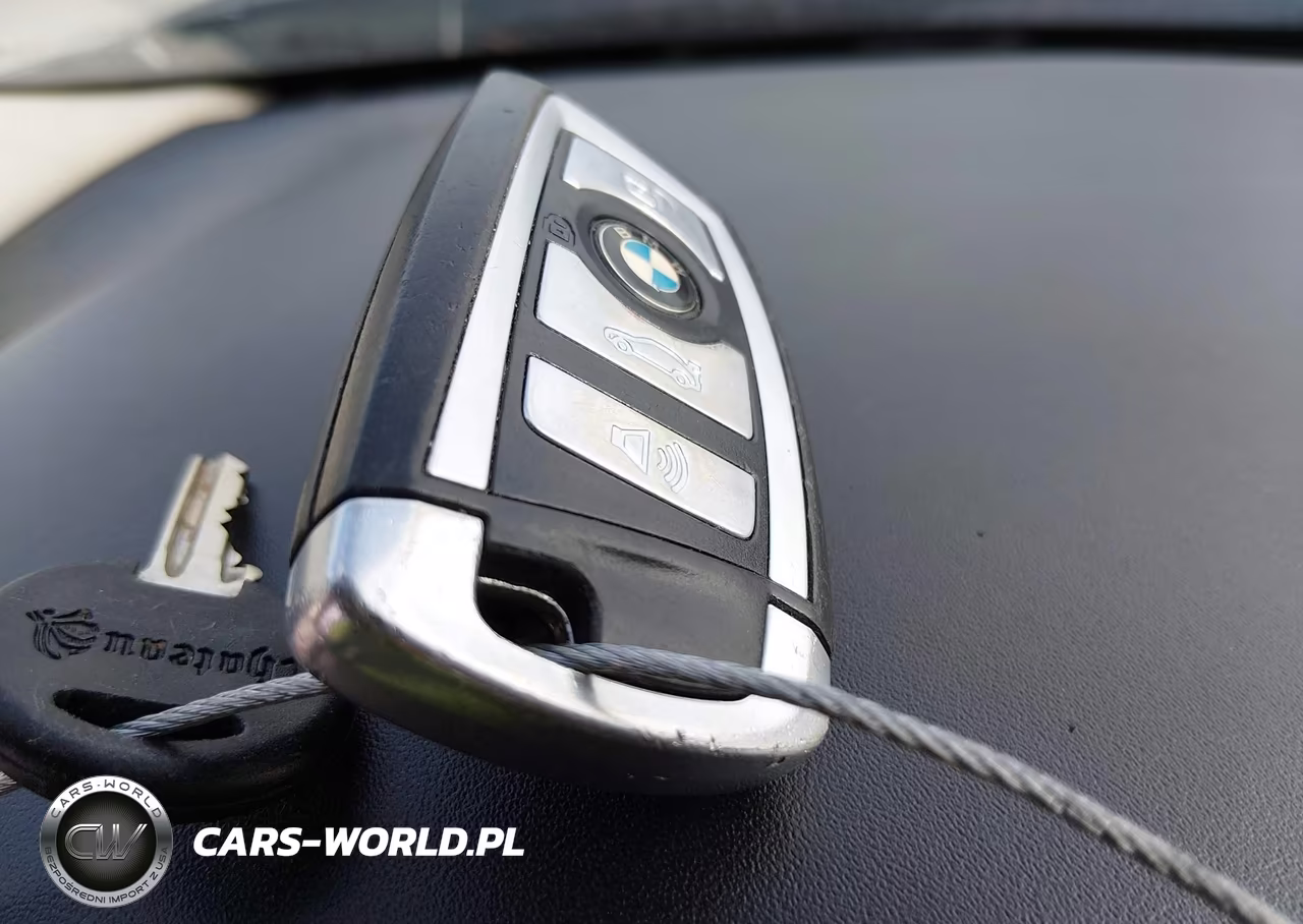 2012 BMW 740I VIN:WBAKA4C58CDS99297 - 11