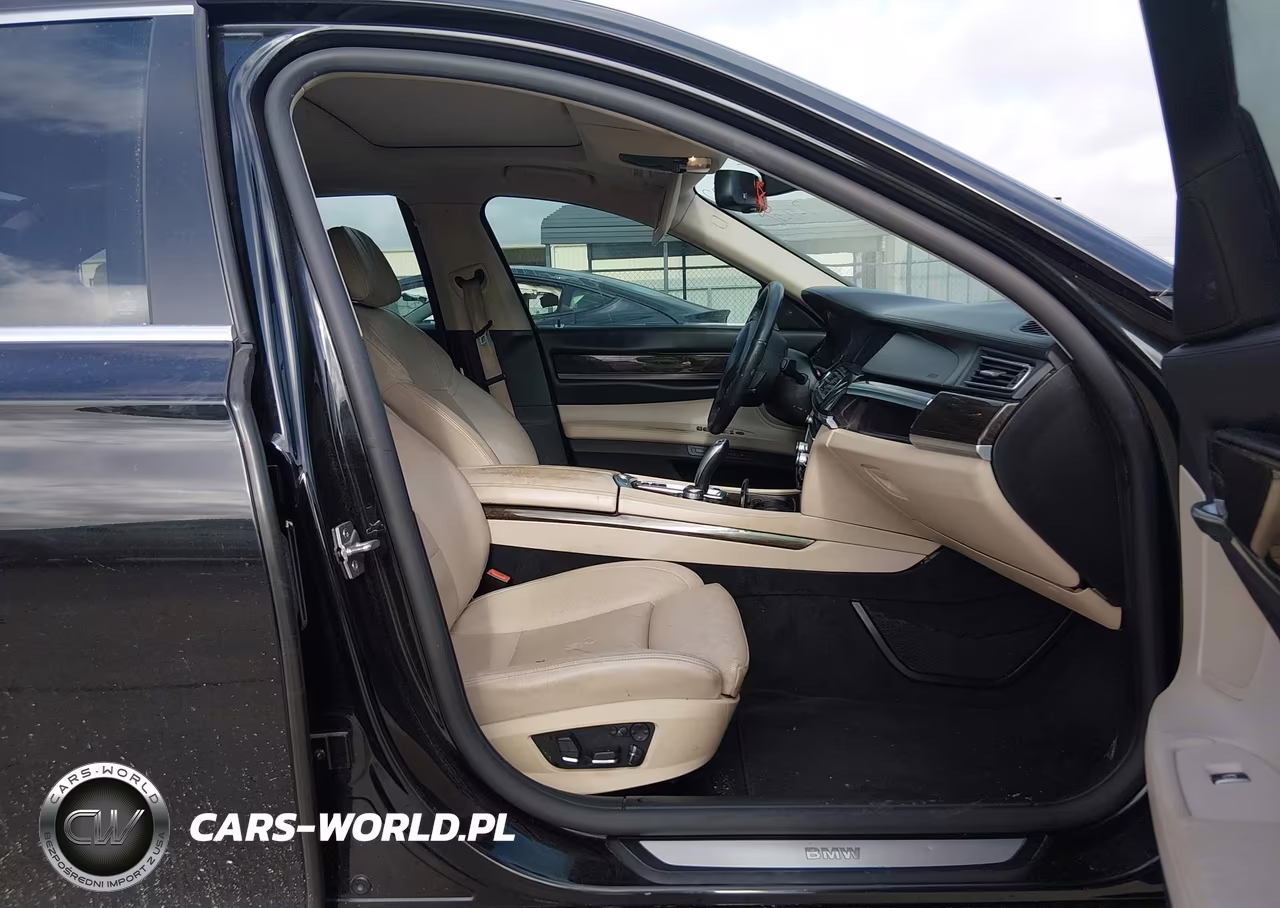 2012 BMW 740I VIN:WBAKA4C58CDS99297 - 5