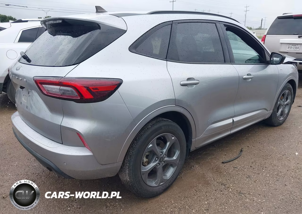 2023 Ford Escape St-Line VIN:1FMCU0MN5PUB35903 - 4
