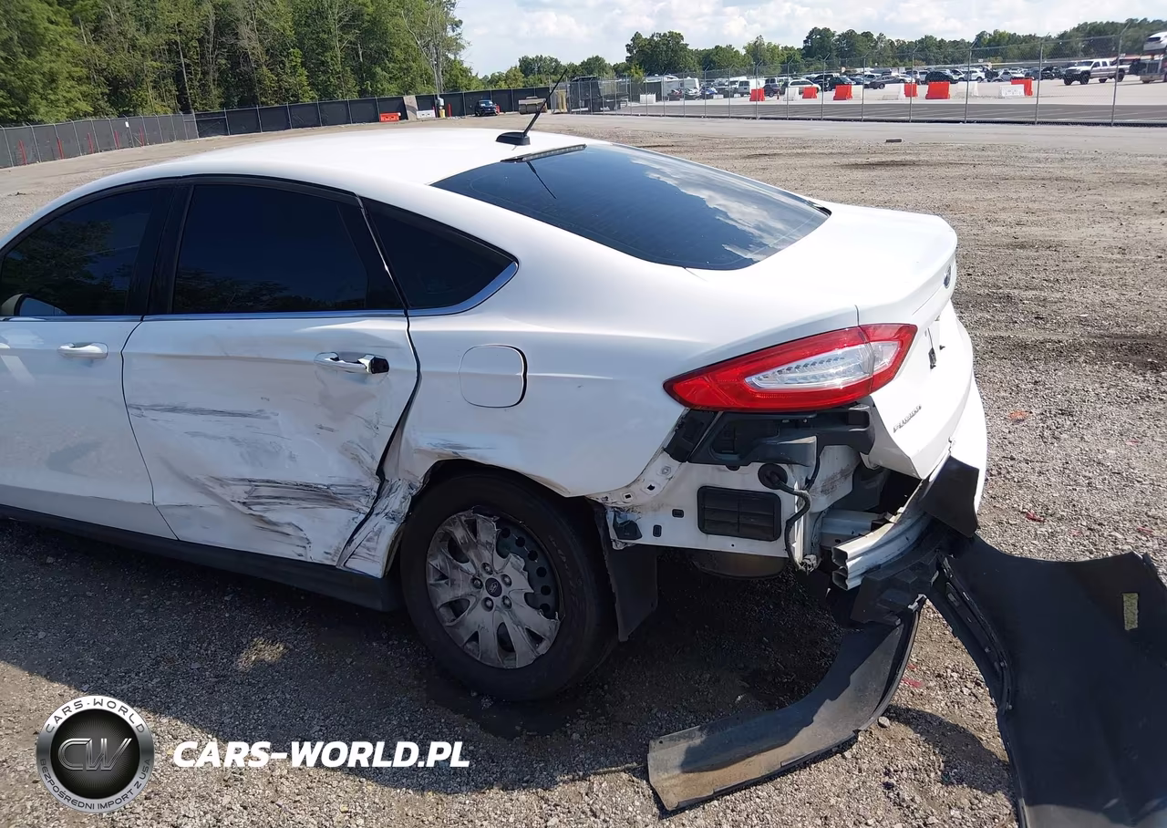 2013 Ford Fusion S VIN:3FA6P0G76DR275246 - 6