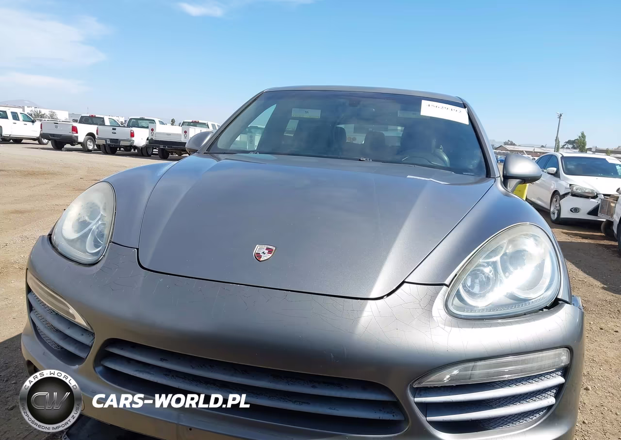 2011 Porsche Cayenne S VIN:WP1AB2A23BLA44066 - 12