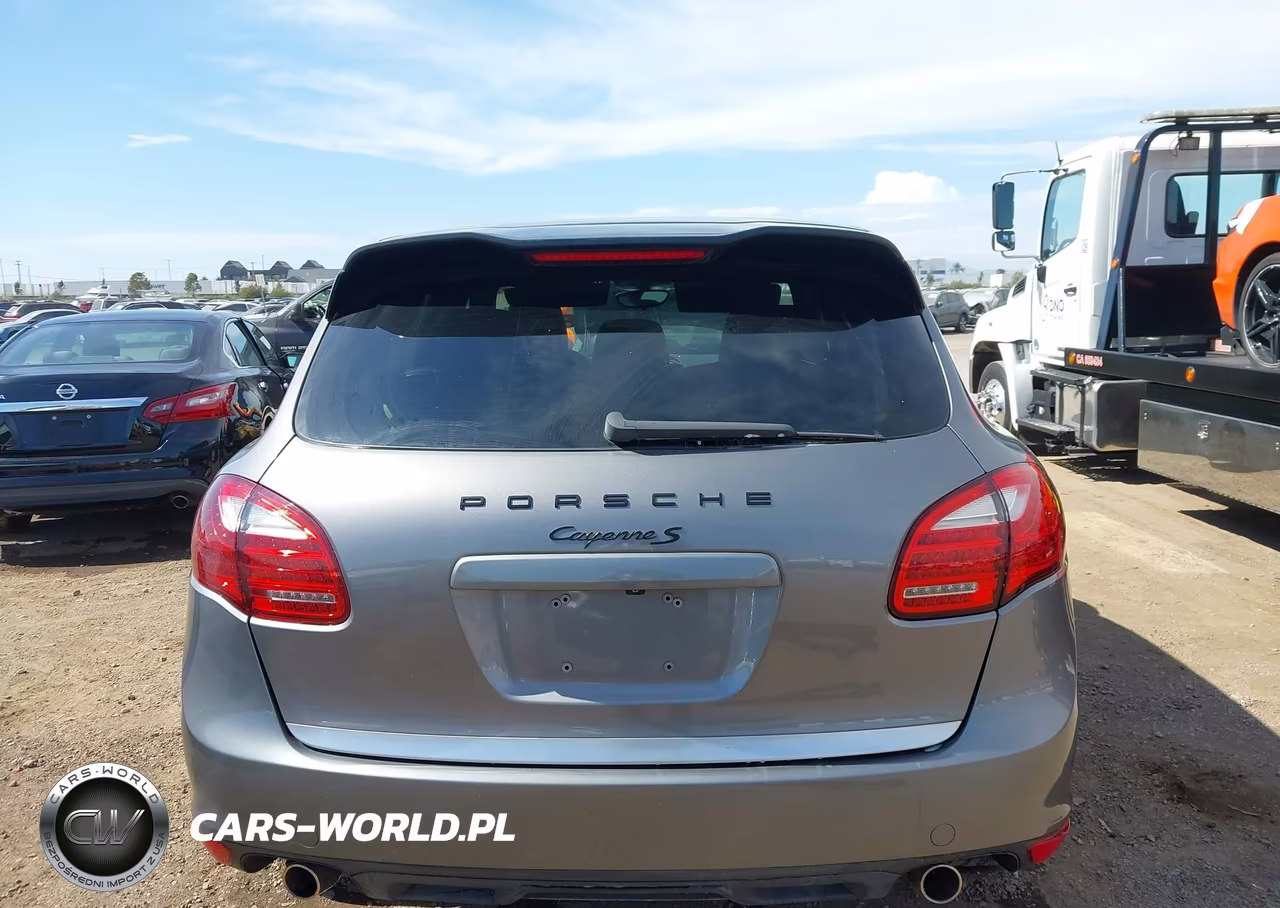 2011 Porsche Cayenne S VIN:WP1AB2A23BLA44066 - 16