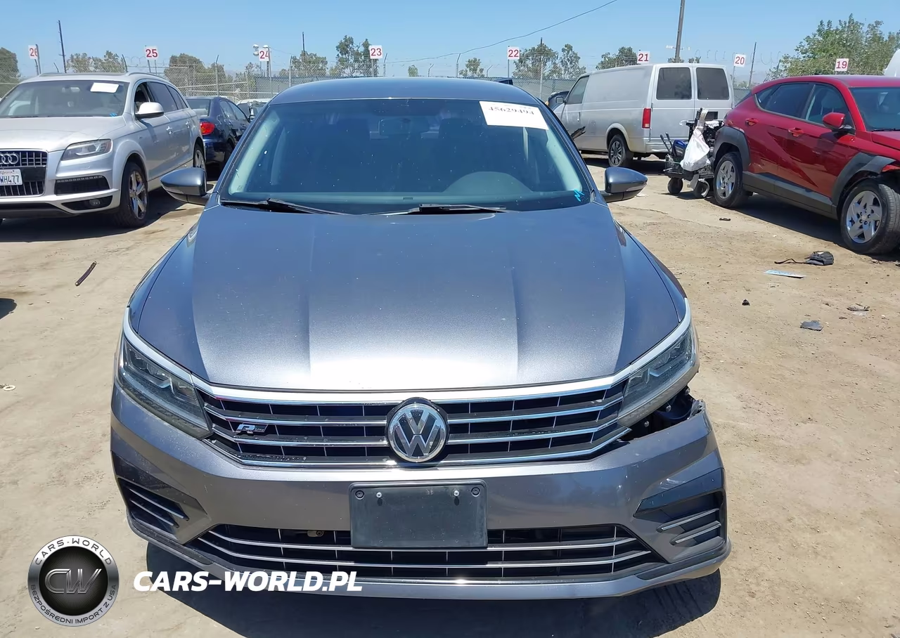 2018 Volkswagen Passat 2.0T R-Line-2.0T S VIN:1VWAA7A34JC010725 - 12