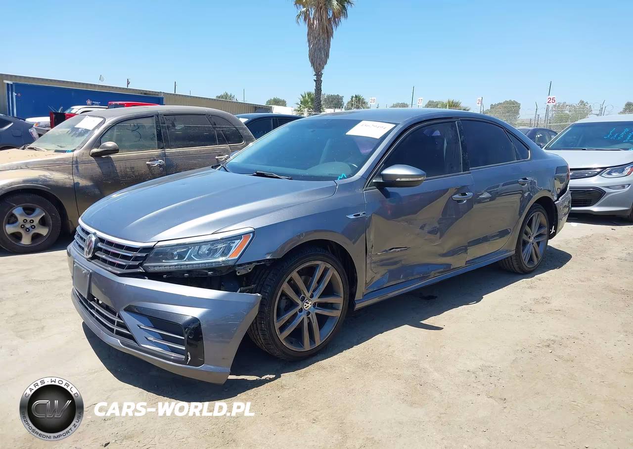 2018 Volkswagen Passat 2.0T R-Line-2.0T S VIN:1VWAA7A34JC010725 - 2