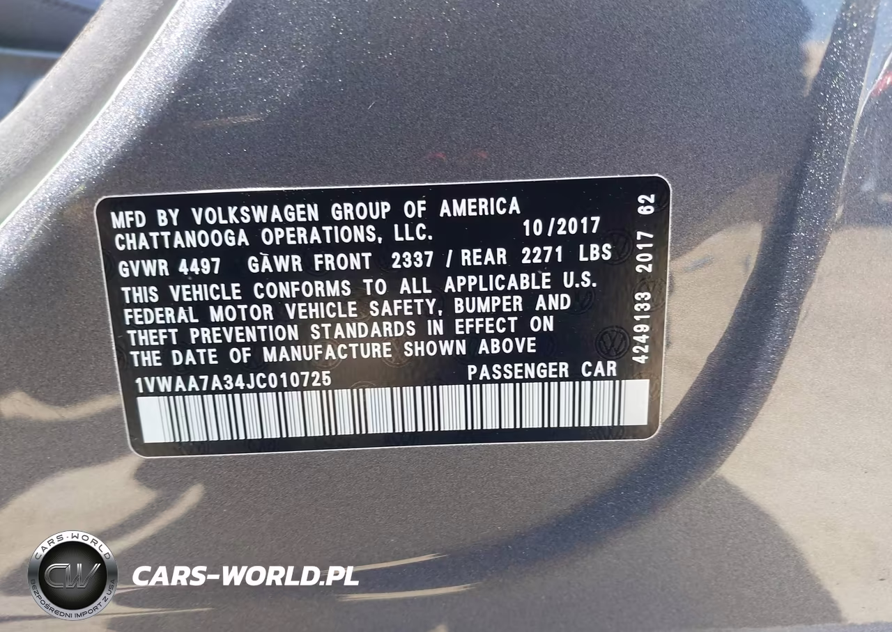 2018 Volkswagen Passat 2.0T R-Line-2.0T S VIN:1VWAA7A34JC010725 - 9
