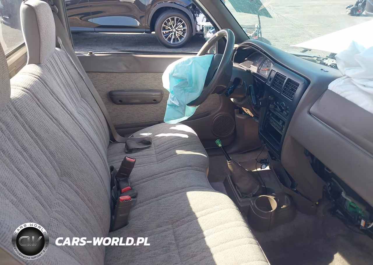 1999 Toyota Tacoma VIN:4TANL42N0XZ551639 - 5