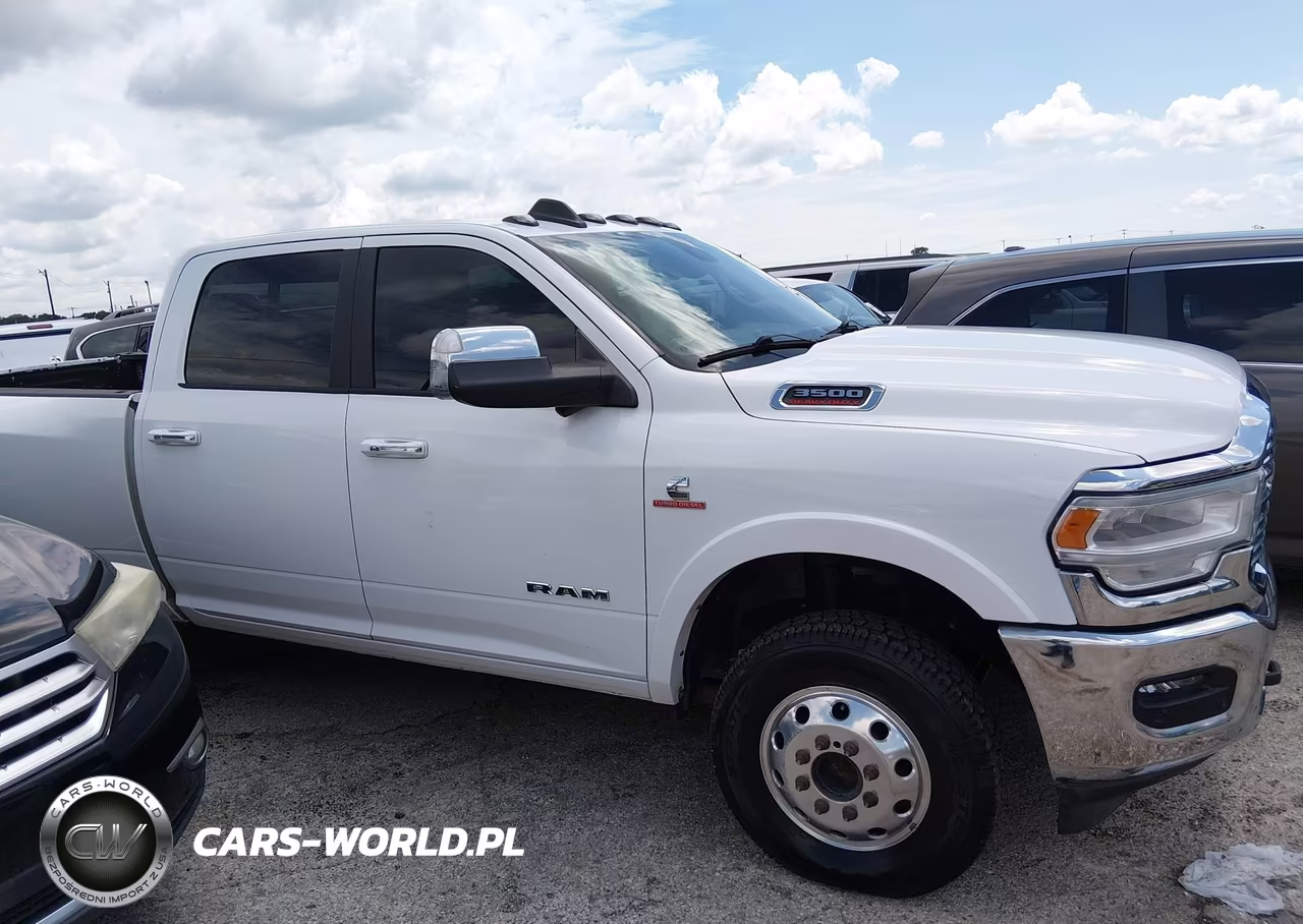 2020 Ram 3500 Laramie VIN:3C63RRJL4LG295028 - 13