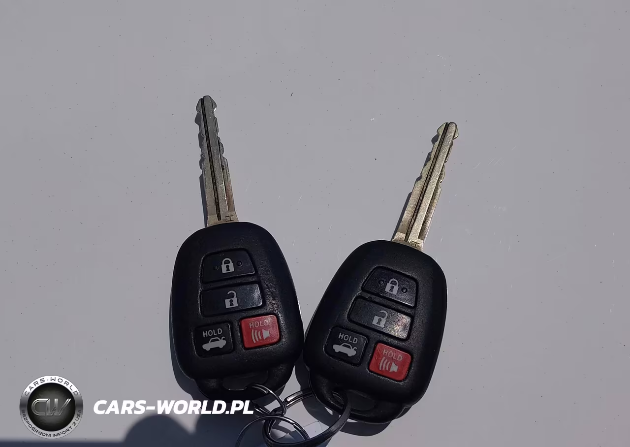 2016 Toyota Corolla Le VIN:2T1BURHE6GC614021 - 11