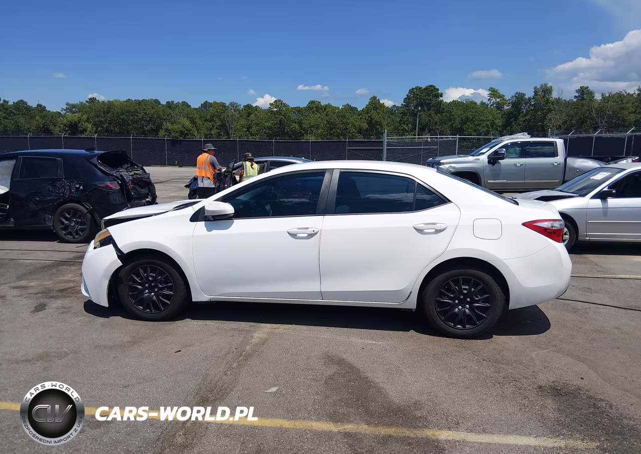 2016 Toyota Corolla Le VIN:2T1BURHE6GC614021 - 14