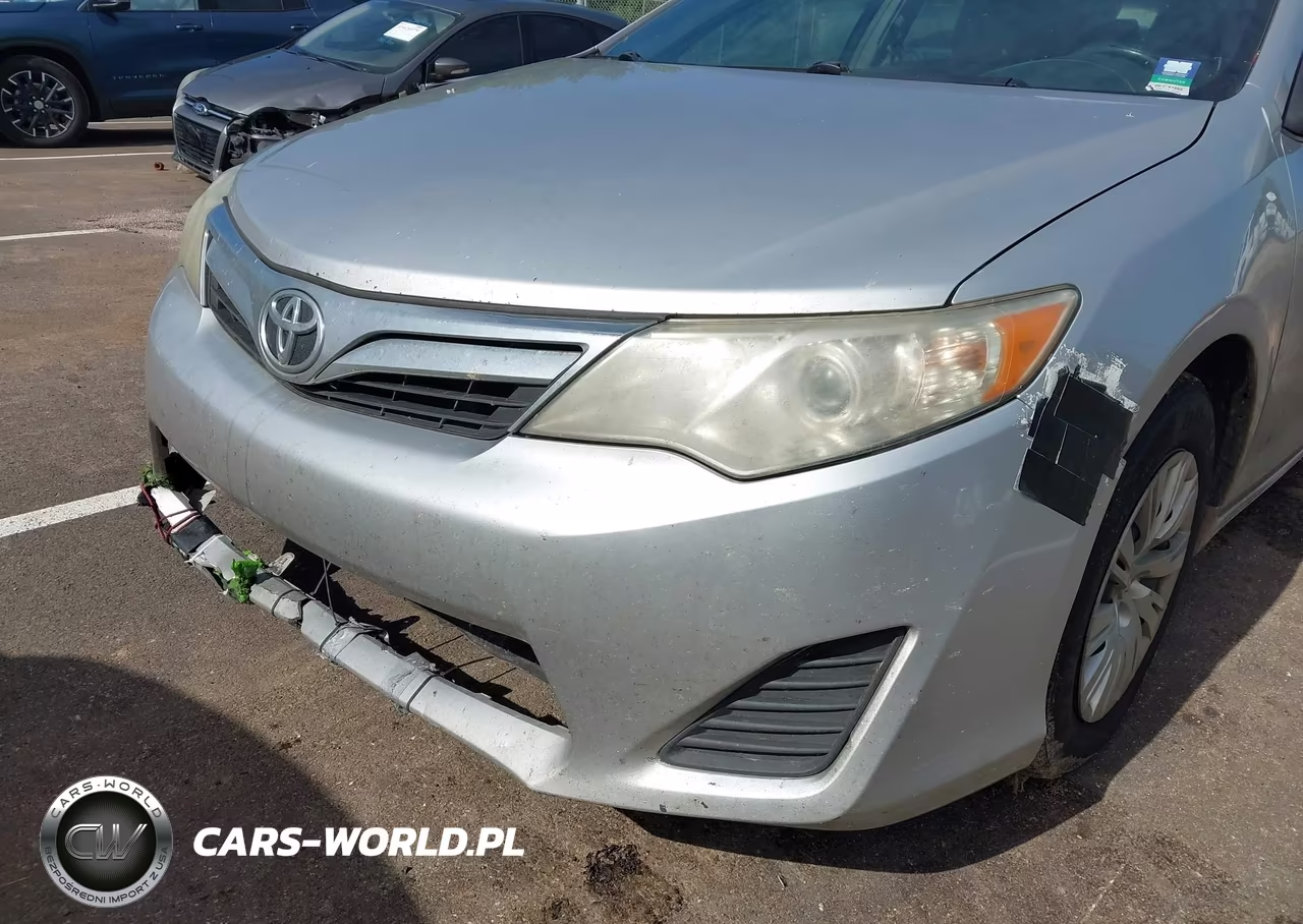 2013 Toyota Camry Le VIN:4T4BF1FK8DR286928 - 19