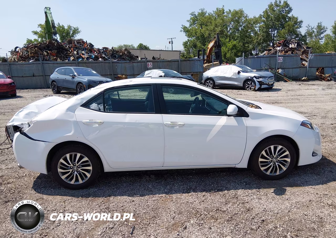 2017 Toyota Corolla Xle VIN:2T1BURHE8HC822600 - 13