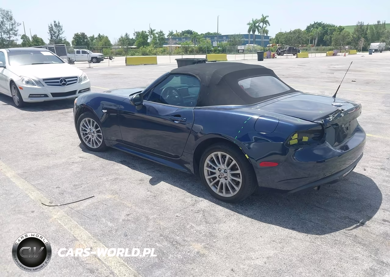 2018 Fiat 124 Spider Classica VIN:JC1NFAEK1J0135961 - 3